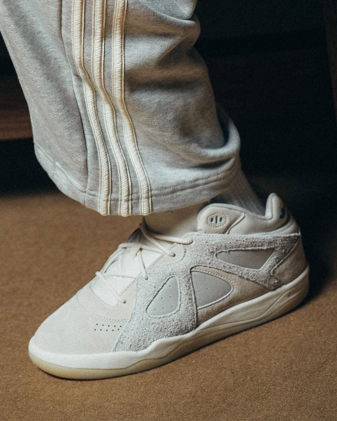 ADS. Badbo 1.0 Bad Bunny Chalk White
