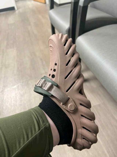 Crocs Echo Clogs ( Truffle Brown )