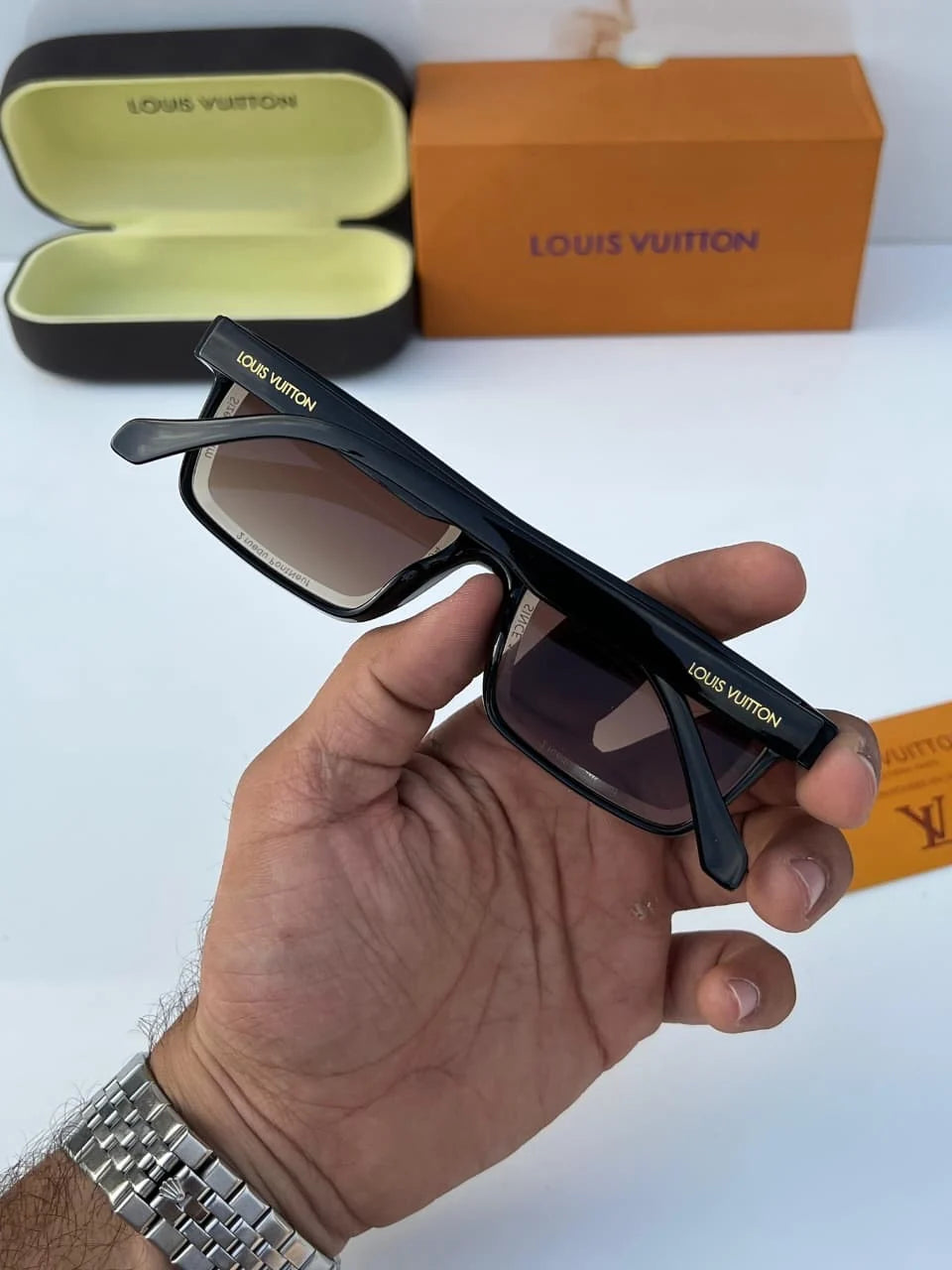 LV. 6002 Black Brown