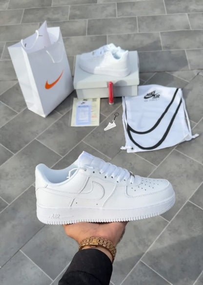 NK. Airforce 1 Low First Leather UA Men’s With Bag Keychain Bottle Lace Invoice