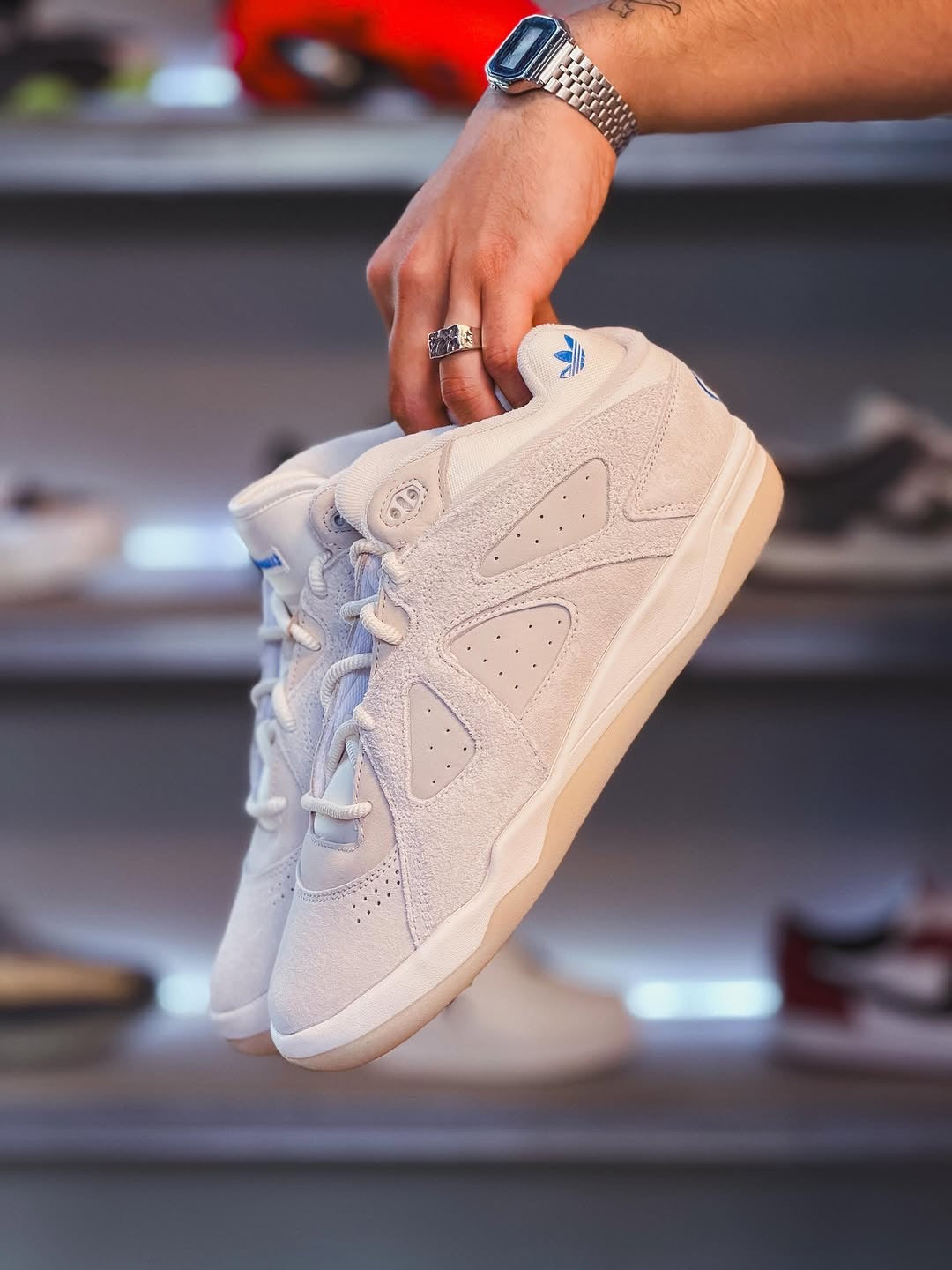 ADS. Badbo 1.0 Bad Bunny Chalk White