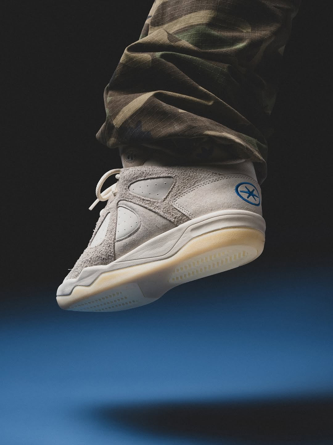 ADS. Badbo 1.0 Bad Bunny Chalk White