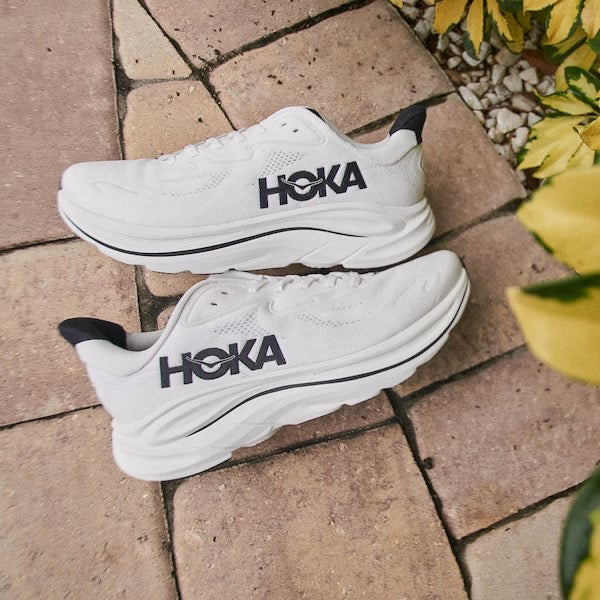 HK. Clifton 10 White Black