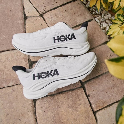 HK. Clifton 10 White Black