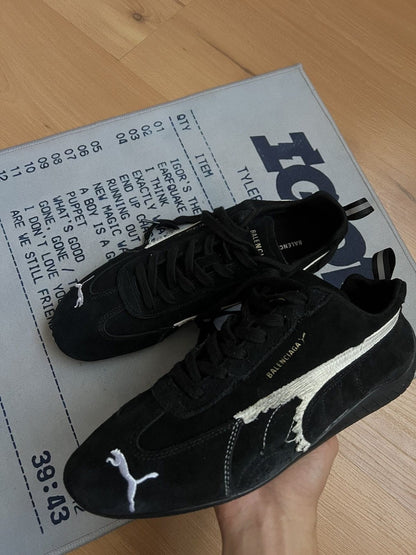 PMA X BALGA. Speedcat Suede Distressed Black