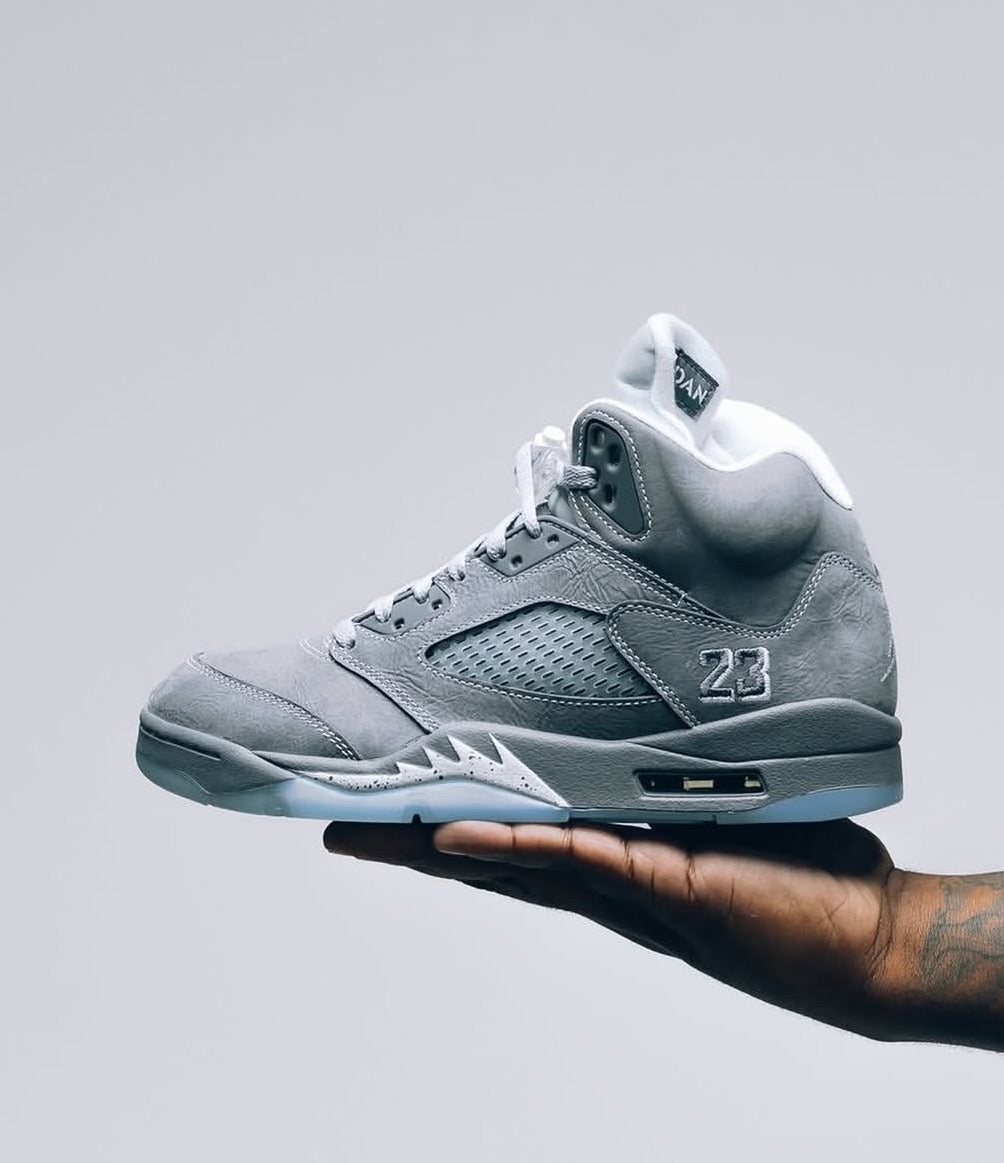 NK. Air Jordan 5 Wolf Grey