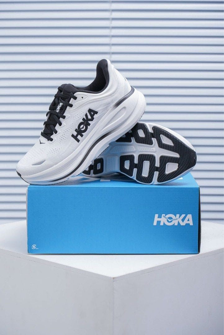 HK. Bondi 9 White Black