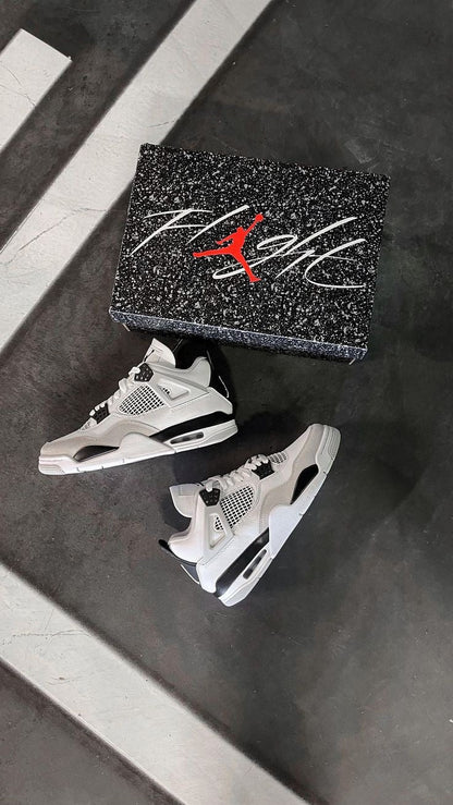 NK. Air Jordan Retro 4 Military Black Semi UA