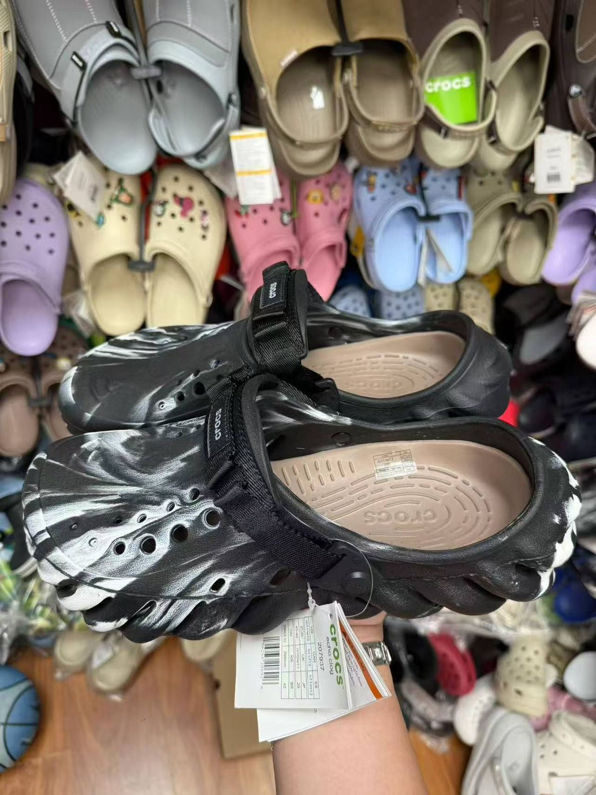 Crocs Echo Clogs