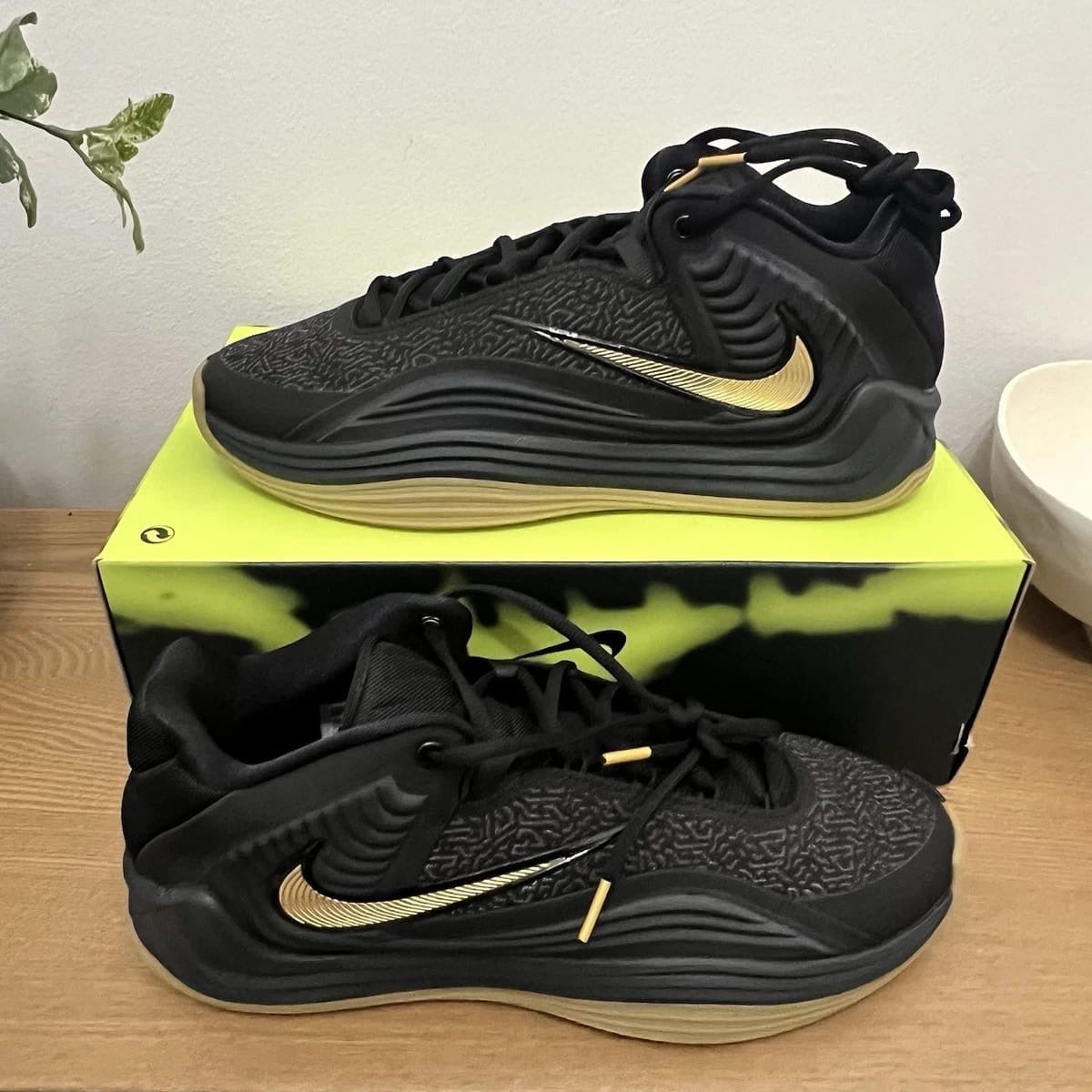 NK. Giannis Freak 7 The Drive Black Gum Metallic Gold