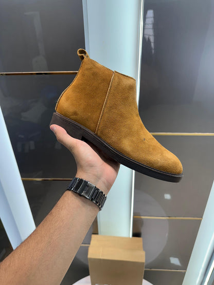 ZA. Chelsea Round Toe Black Suede Leather Boot