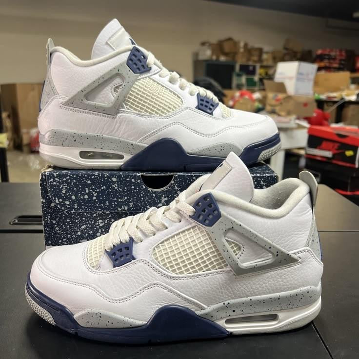 JRD. Retro 4 Midnight Navy Semi UA