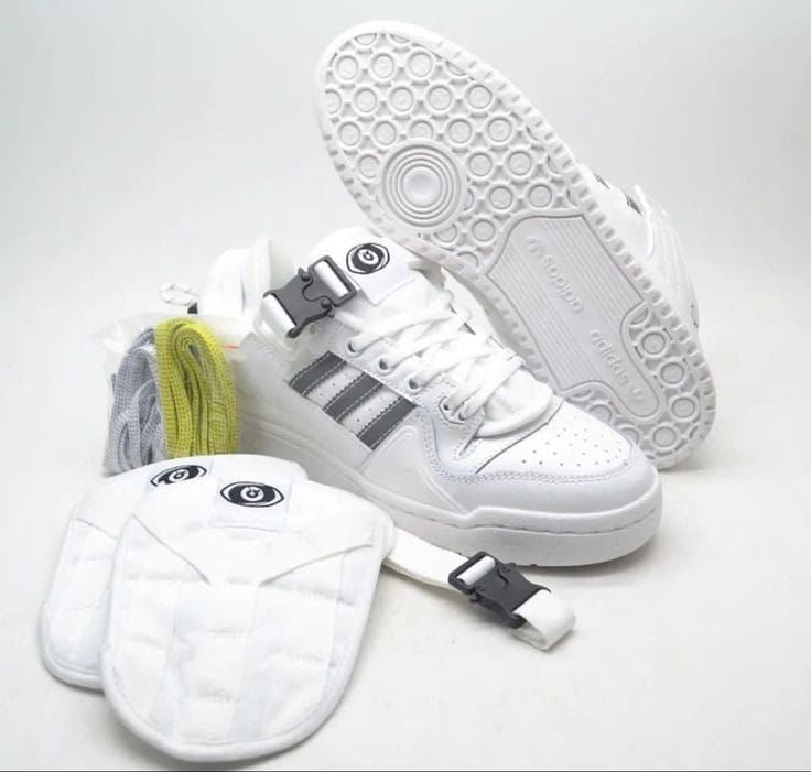 ADS. Forum X Bad Bunny White