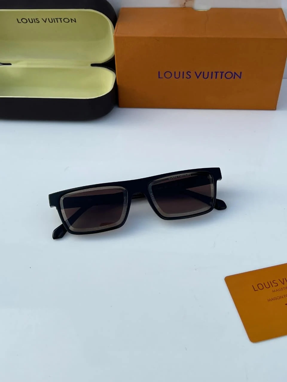 LV. 6002 Black Brown