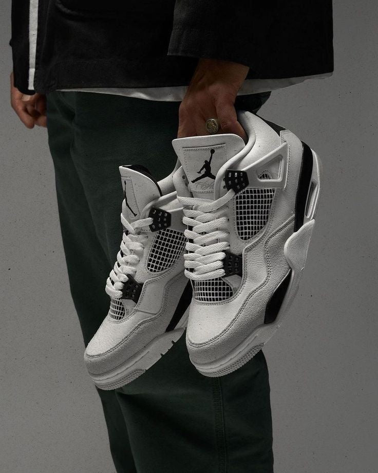 NK. Air Jordan Retro 4 Military Black Semi UA