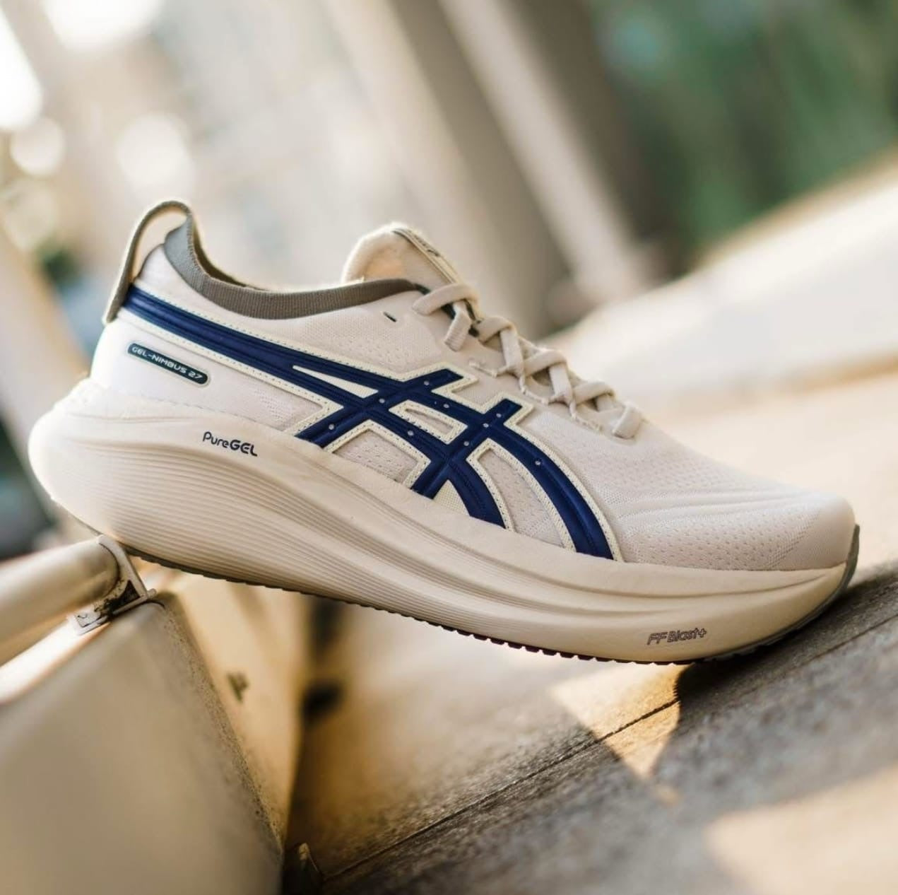 Asc. Gel-Nimbus 27 ATC White Blue
