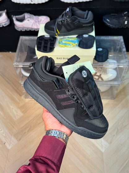 ADS. Campus ‘’ Bad bunny ‘’ All Black