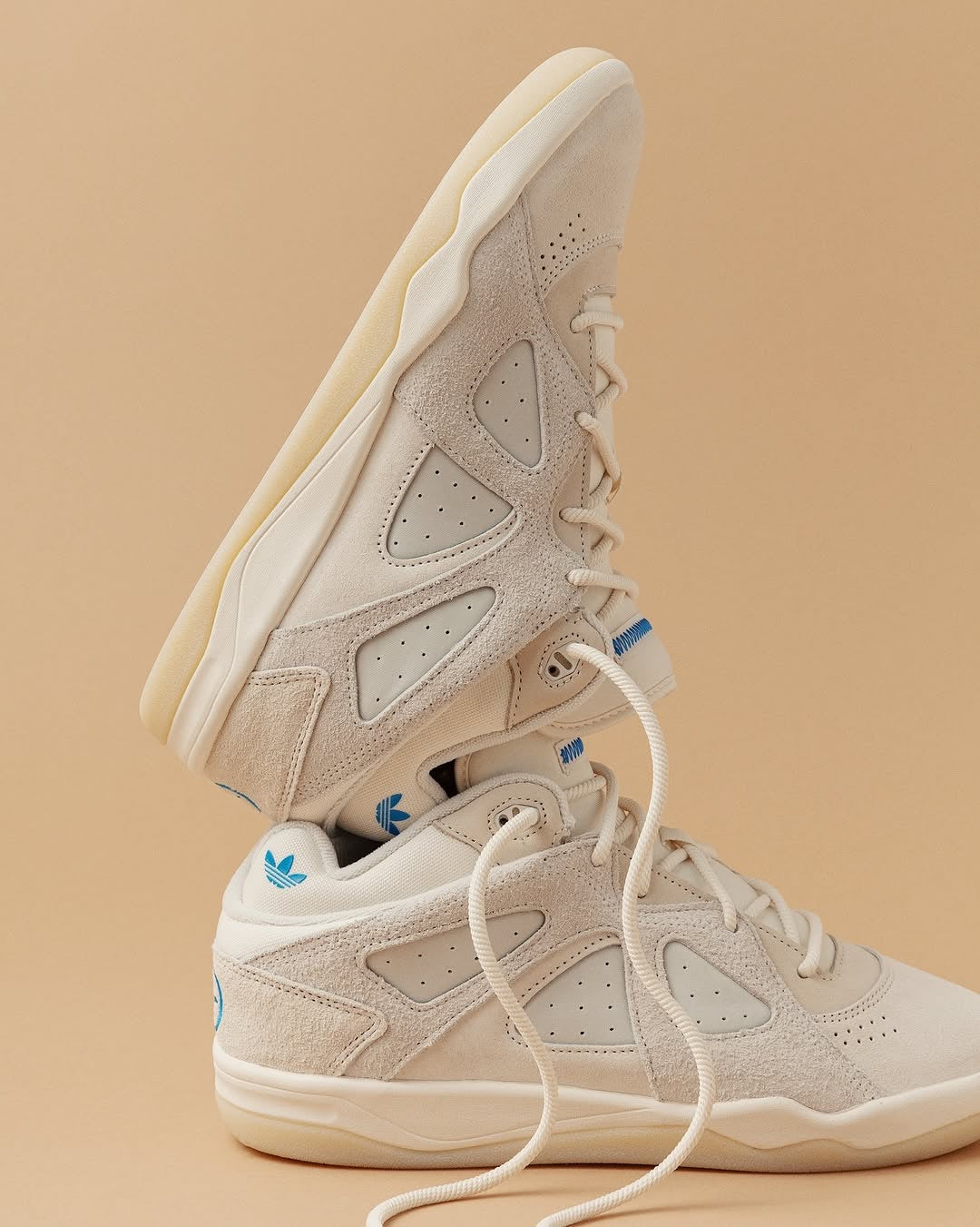 ADS. Badbo 1.0 Bad Bunny Chalk White
