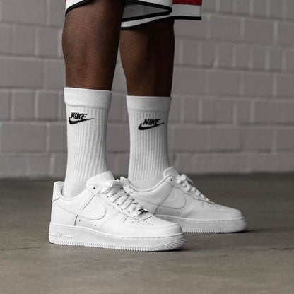 NK. Airforce 1 Low First Leather UA Men’s With Bag Keychain Bottle Lace Invoice