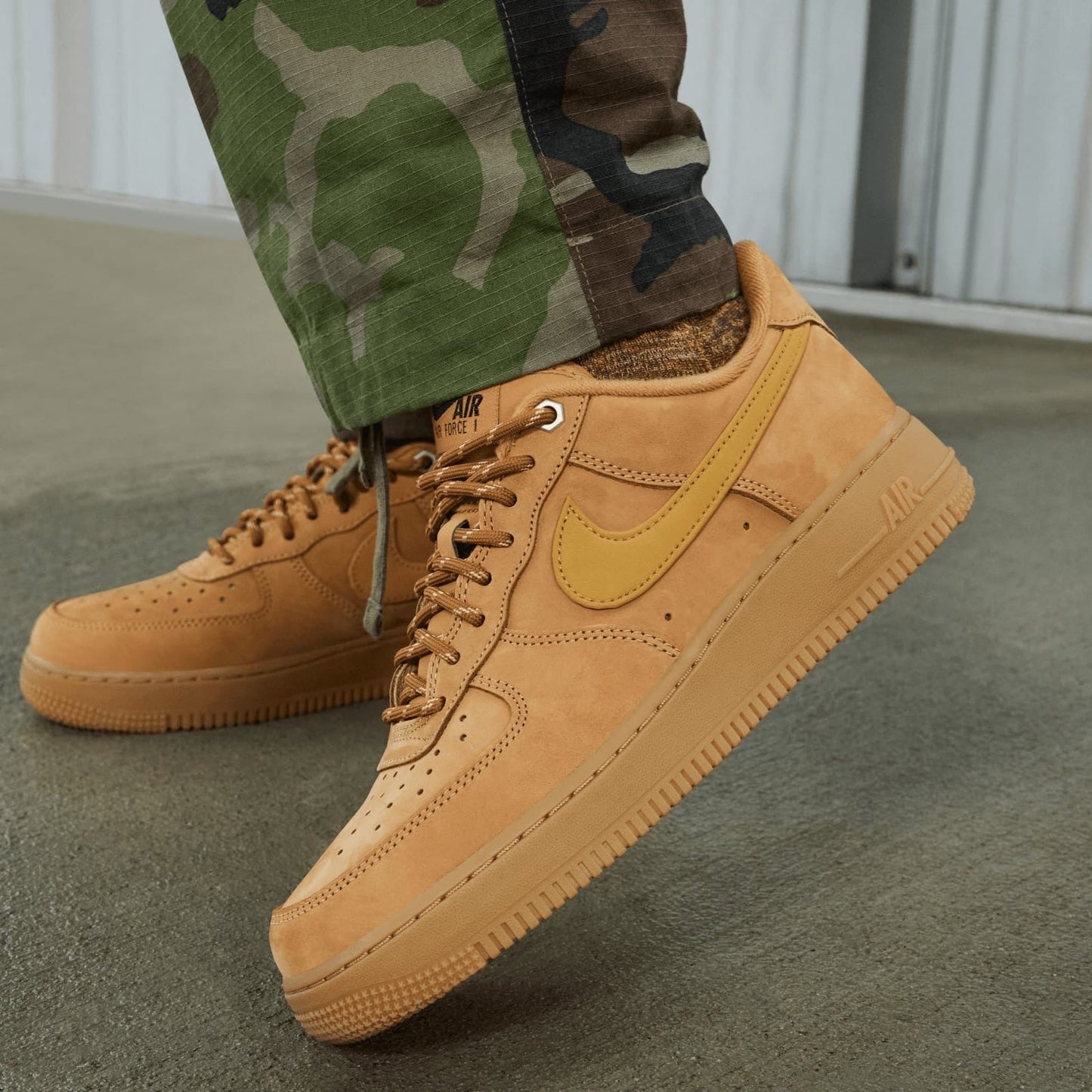 NK. Airforce 1 Low Flex Wheat