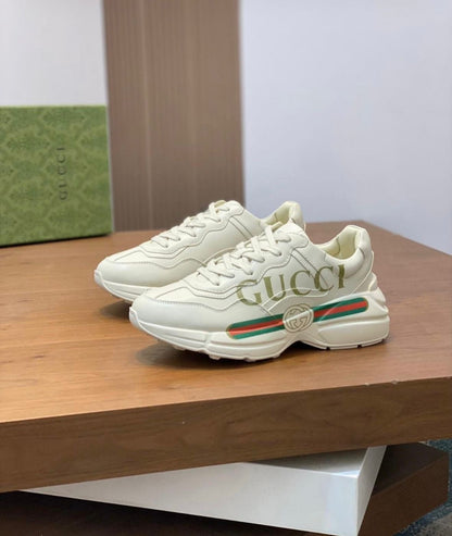 GUC. Rhyton Vintage Logo Premium