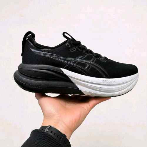 ASC. Gel-Nimbus 28 Platinum Black 633