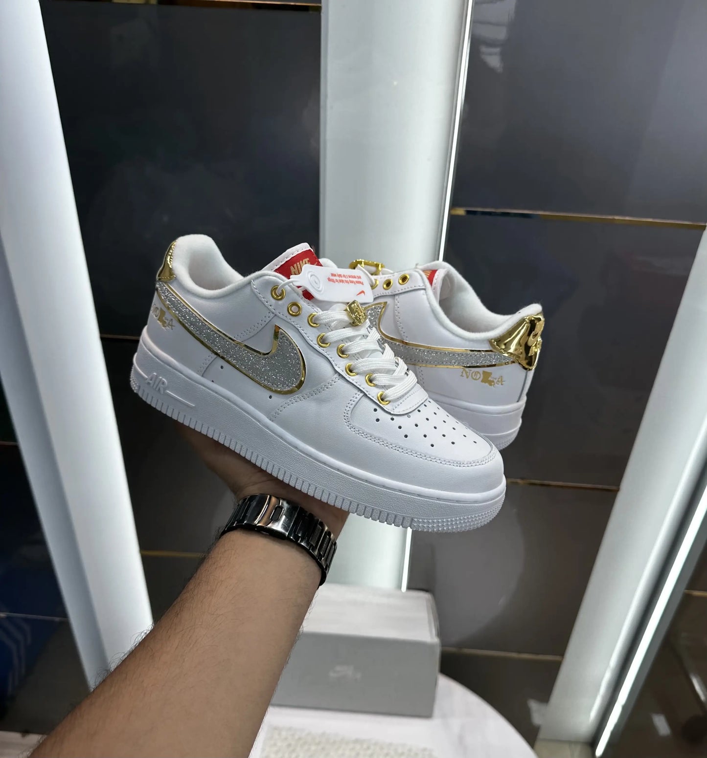 NK. Airforce 1 Low Nola Edition Sneakers