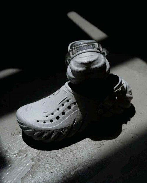 Crocs Echo Clogs ( Atmosphere )
