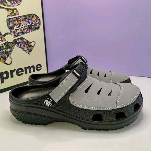 Crocs Yukon Clogs ( Grey Black )