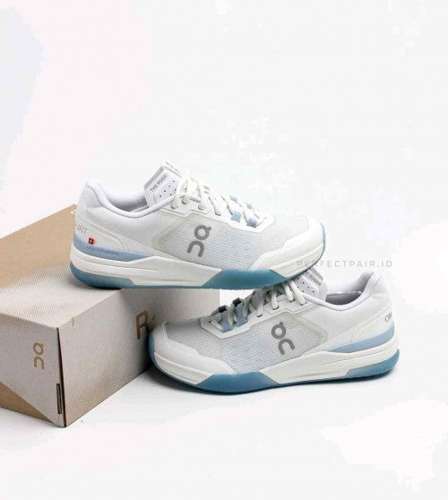ON. Cloud The Roger Advantage Pro