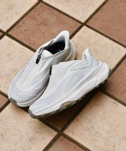 HK. Project Transport Neutral White Cosmic Grey
