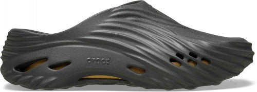 Crocs Echo Wave Clogs Black Sand