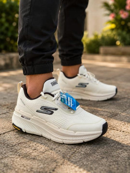 SKCHR. Max Cushion Premium 2.0 White