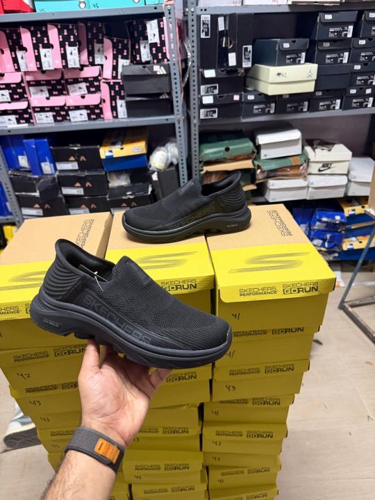 SKCHR. Hands Free Slip-In Black