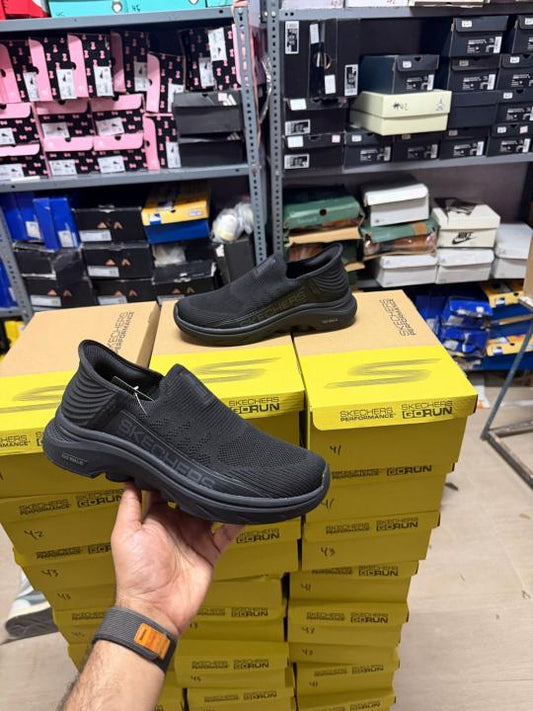 SKCHR. Hands Free Slip-In Black