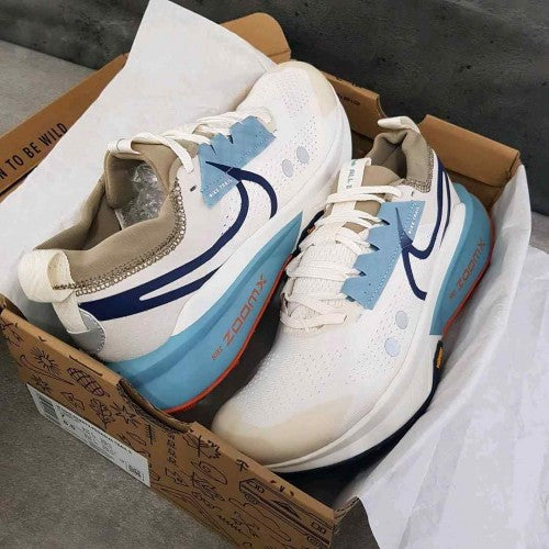NK. Zoom X Zegama Trail 2 Phantom Midnight